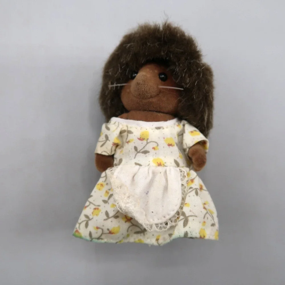 Calico Critters Sylvanian Families Furniture Bed Table Kitchen Stove Hedgehog